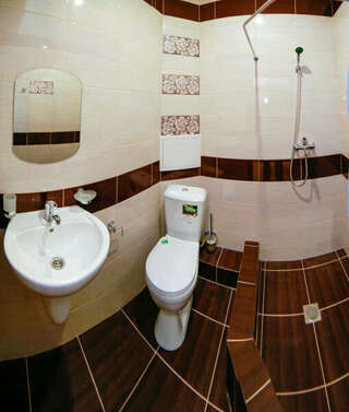 Гостиница Вавилон Геленджик Двухместный номер с 1 кроватью или 2 отдельными кроватями-2